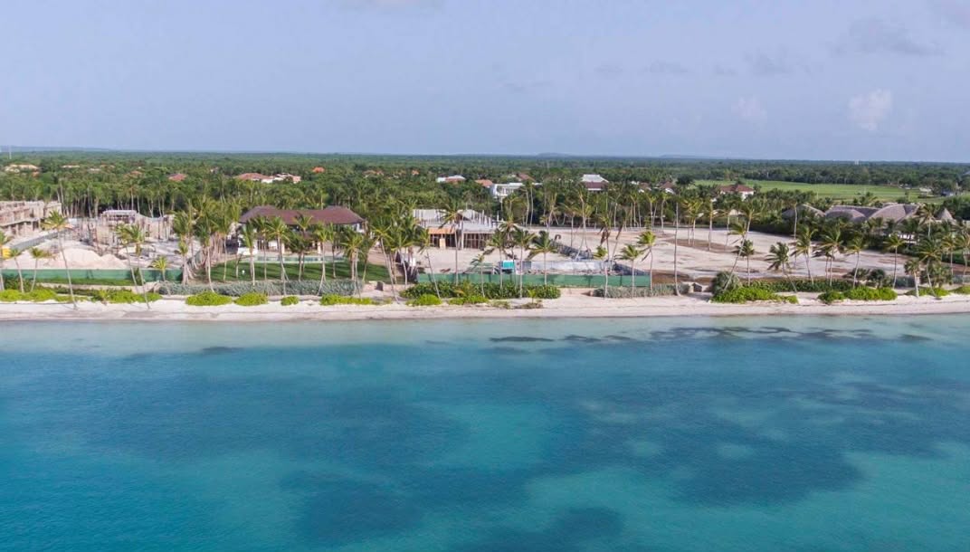 Grupo Puntacana abrirá en diciembre el hotel de ultralujo Playa Serena