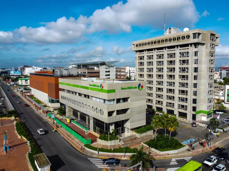 BHD y Adoturd impulsan estudio sobre el impacto económico del turismo deportivo en República Dominicana